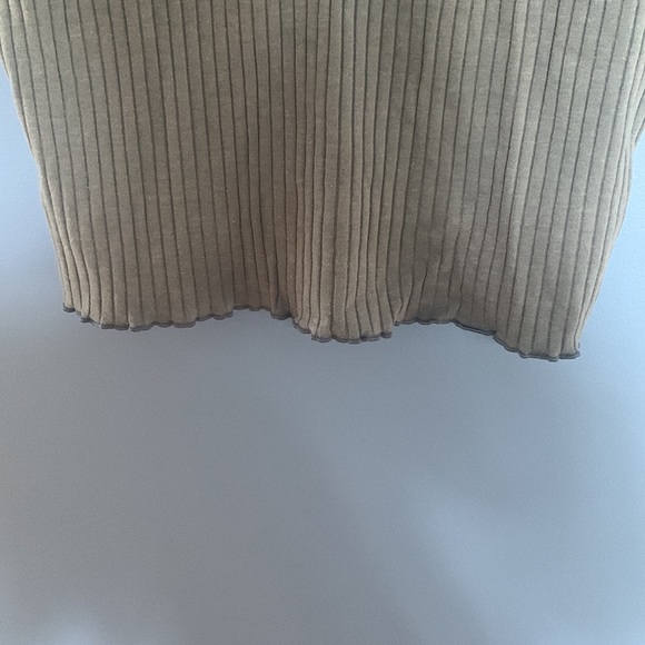 American Eagle TShirt - Picture 6 of 11